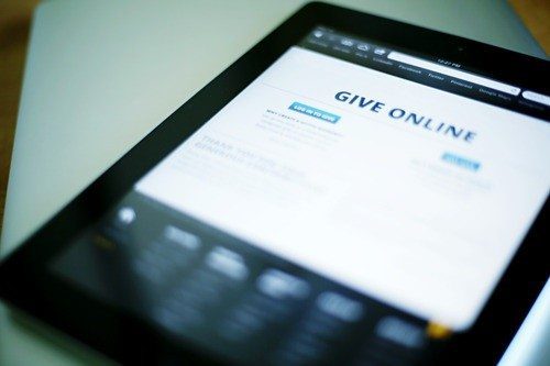5 Ways to Leverage Technology to Maximize Year-End Giving